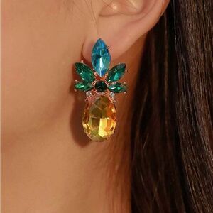 5/$25 PINEAPPLE EARRINGS